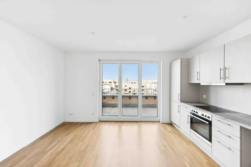 Dein neues Zuhause in Karlshorst – 1 Zimmer mit Terrasse & offener Küche — photo 1